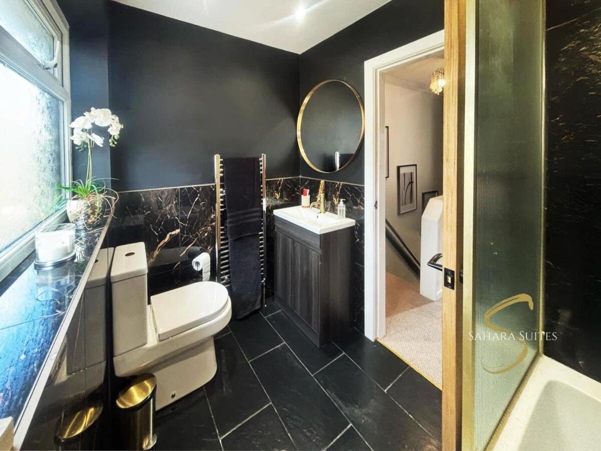 Stylish 2Bed - Manchester - Free Parking Hyde Exterior foto